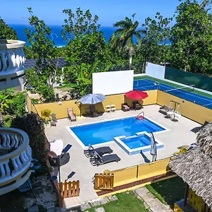 takuma-boutique-hotel.comcaribbean.com/