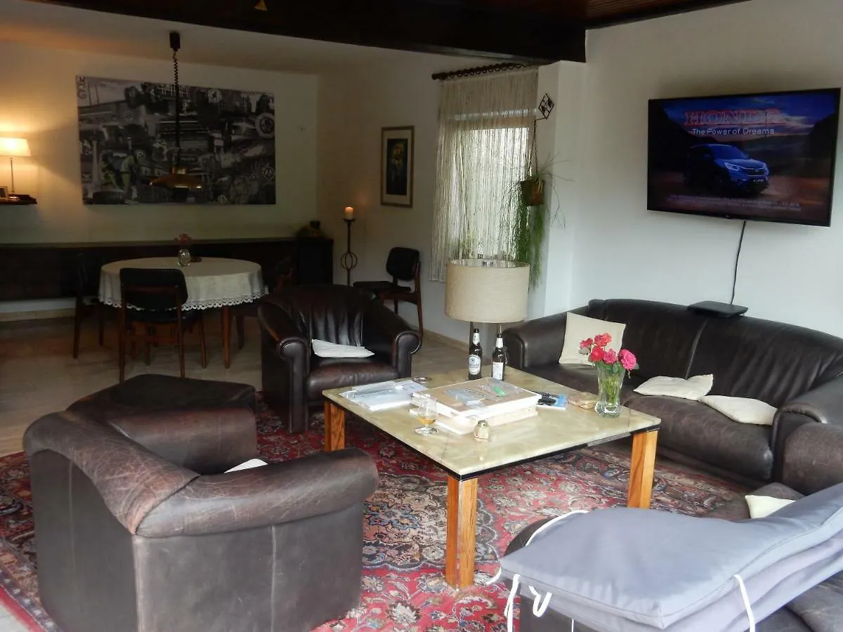 Duesseldorfer Privatzimmer Homestay